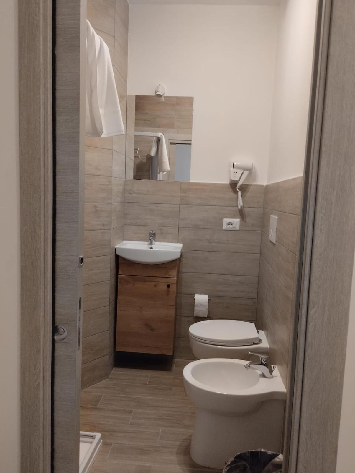 Residence E Appartamenti Cavallerizza نابولي المظهر الخارجي الصورة