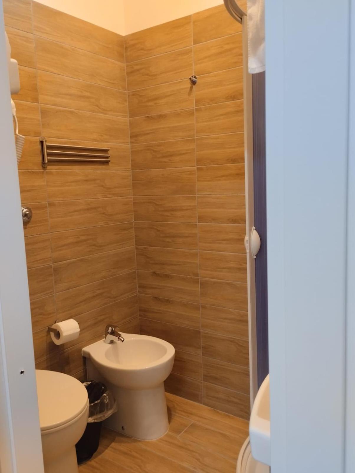 Residence E Appartamenti Cavallerizza نابولي المظهر الخارجي الصورة