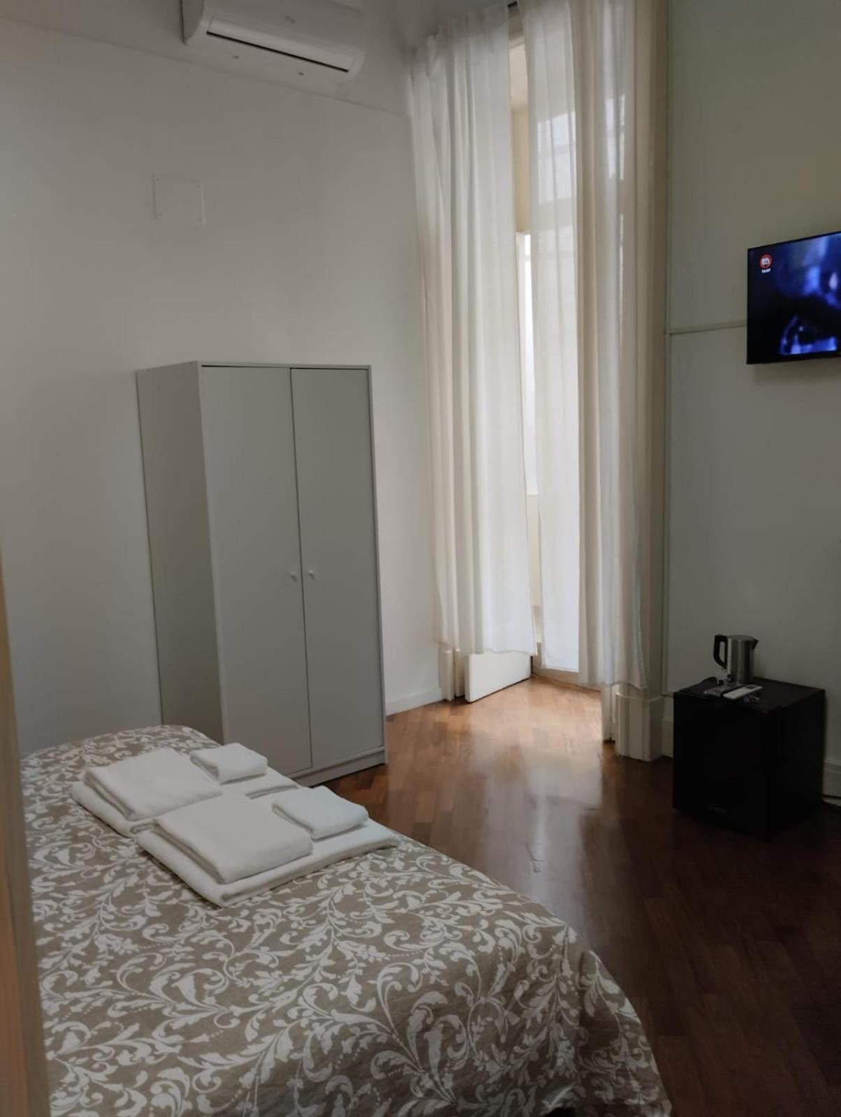 Residence E Appartamenti Cavallerizza نابولي المظهر الخارجي الصورة