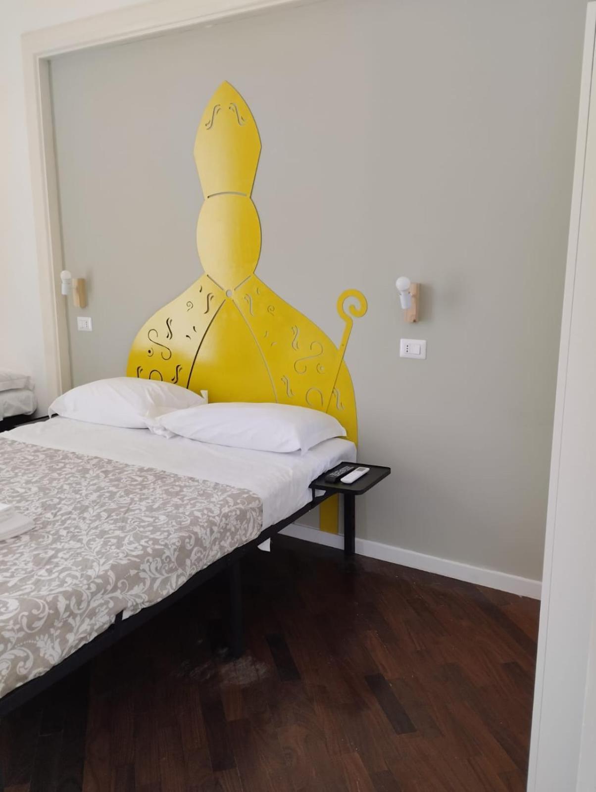 Residence E Appartamenti Cavallerizza نابولي المظهر الخارجي الصورة