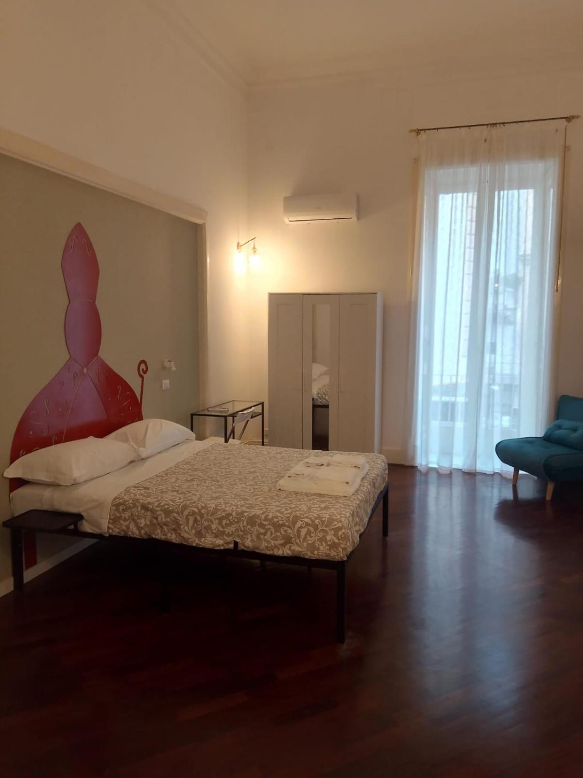Residence E Appartamenti Cavallerizza نابولي المظهر الخارجي الصورة