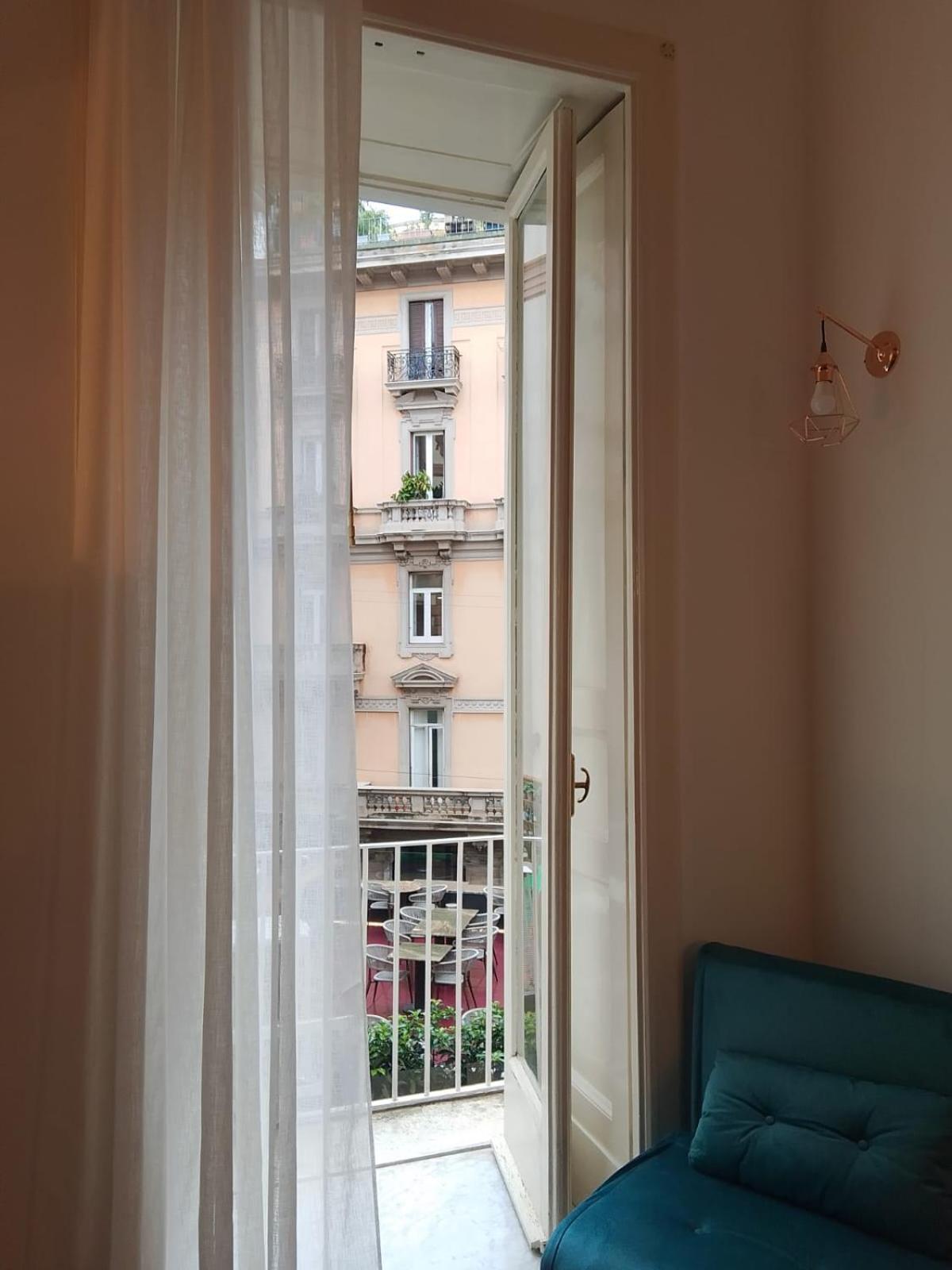 Residence E Appartamenti Cavallerizza نابولي المظهر الخارجي الصورة