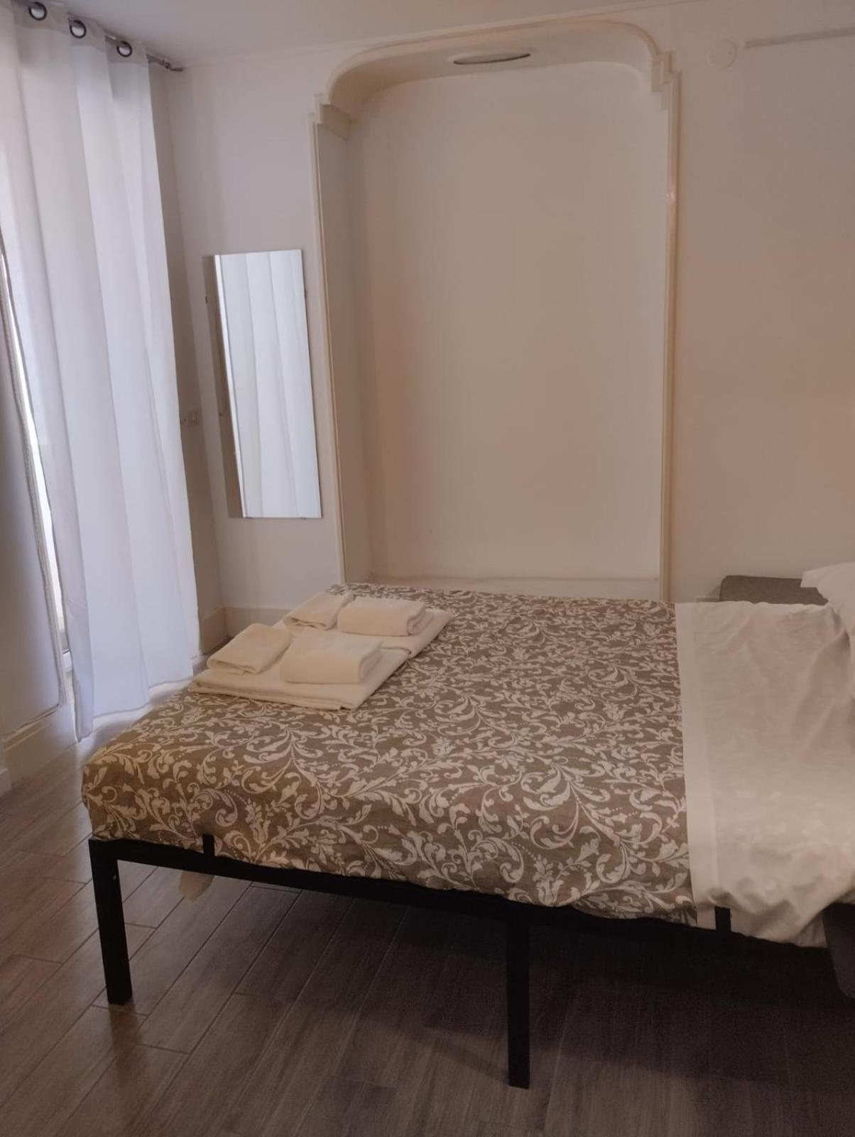 Residence E Appartamenti Cavallerizza نابولي المظهر الخارجي الصورة
